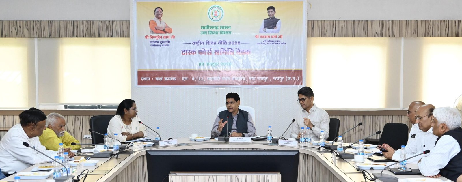 कागजों से निकलकर ज़मीनी स्तर पर दिखे शिक्षा नीति: उच्च शिक्षा मंत्री श्री टंक राम वर्मा कागजों से निकलकर ज़मीनी स्तर पर दिखे शिक्षा नीति: उच्च शिक्षा मंत्री श्री टंक राम वर्मा