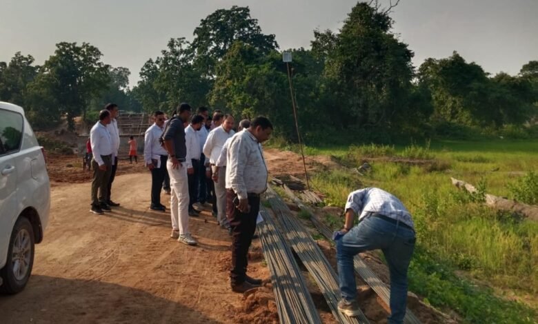 बरसात के बाद निर्माण कार्यों को मिली रफ्तार, गुणवत्ता और समय-सीमा पर जोर बरसात के बाद निर्माण कार्यों को मिली रफ्तार, गुणवत्ता और समय-सीमा पर जोर