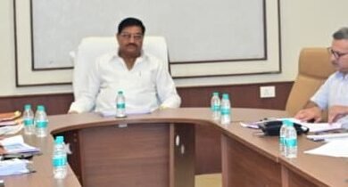 किसानों की सुविधा सर्वोपरि, आगामी धान खरीदी के लिए समय रहते पूरी करें सभी तैयारियां : खाद्य मंत्री श्री दयाल दास बघेल किसानों की सुविधा सर्वोपरि, आगामी धान खरीदी के लिए समय रहते पूरी करें सभी तैयारियां : खाद्य मंत्री श्री दयाल दास बघेल