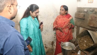 स्वरोजगार से आत्मनिर्भरता की राह पर ग्रामीण महिलाएं स्वरोजगार से आत्मनिर्भरता की राह पर ग्रामीण महिलाएं