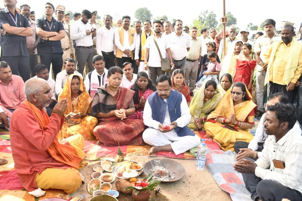 महाअष्टमी पर चलगली क्षेत्र को मंत्री श्री रामविचार नेताम का बड़ी सौगात मोरन नदी पर 5.91 करोड़ की लागत से बनेगा उच्चस्तरीय पुल महाअष्टमी पर चलगली क्षेत्र को मंत्री श्री रामविचार नेताम का बड़ी सौगात मोरन नदी पर 5.91 करोड़ की लागत से बनेगा उच्चस्तरीय पुल