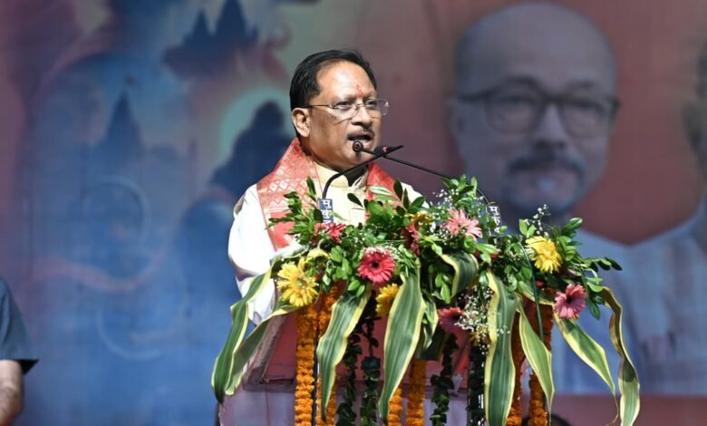 केंद्रीय रेल मंत्री श्री अश्विनी वैष्णव और मुख्यमंत्री श्री विष्णु देव साय ने रावघाट – रायपुर एवं रायपुर – कुरूद यात्री रेल सेवाओं को दिखाई हरी झंडी केंद्रीय रेल मंत्री श्री अश्विनी वैष्णव और मुख्यमंत्री श्री विष्णु देव साय ने रावघाट – रायपुर एवं रायपुर – कुरूद यात्री रेल सेवाओं को दिखाई हरी झंडी