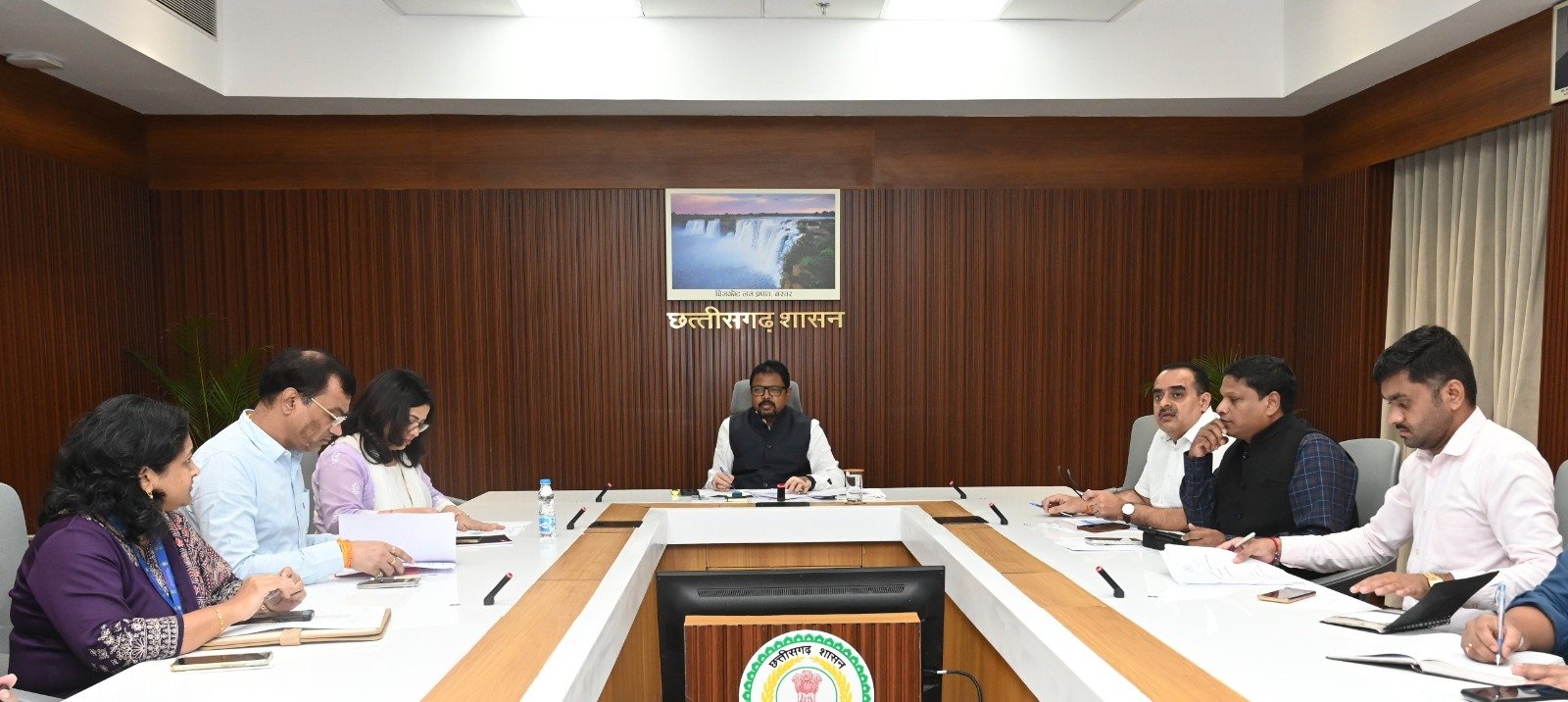 फिंगरप्रिंट नहीं मिलने पर भी हितग्राहियों को मिलेगा राशन, वैकल्पिक व्यवस्था का है प्रावधान फिंगरप्रिंट नहीं मिलने पर भी हितग्राहियों को मिलेगा राशन, वैकल्पिक व्यवस्था का है प्रावधान