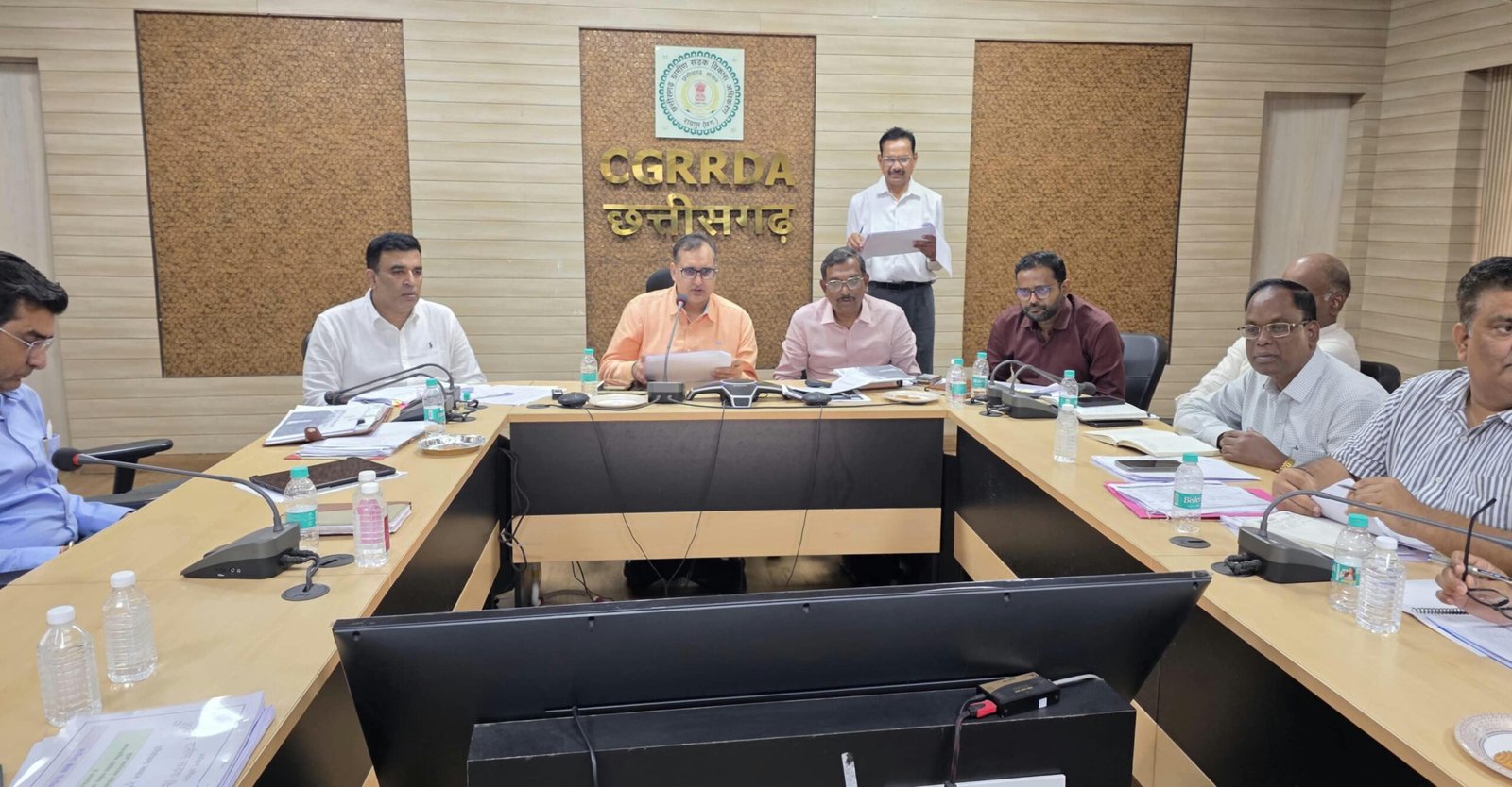 बस्तर के दूरस्थ और नक्सल प्रभावित रहे क्षेत्रों में सड़क निर्माण को सर्वोच्च प्राथमिकता दें – सचिव श्री भीम सिंह बस्तर के दूरस्थ और नक्सल प्रभावित रहे क्षेत्रों में सड़क निर्माण को सर्वोच्च प्राथमिकता दें – सचिव श्री भीम सिंह